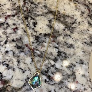 Kendra Scott necklace